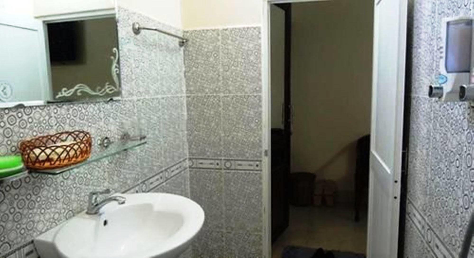 Huong Toan 2 Hotel Phú Quý Zewnętrze zdjęcie